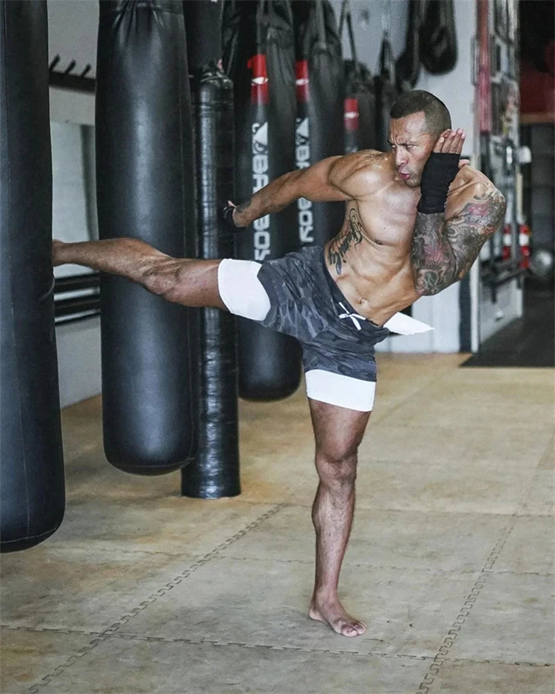 Men's Multi Pocket Shorts Fitness Shorts Casual Beach Sports Lined Skinny Shorts Everyday Style Mesh Camouflage Running Shorts